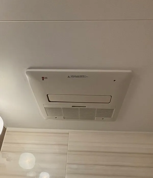 吹田市 浴室乾燥機新品(ノーリツBDV-4106AUKNC-J3-BL)交換後