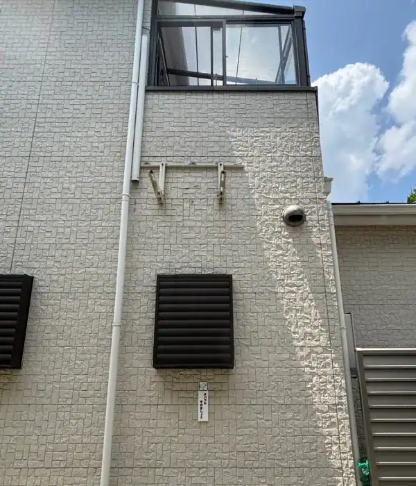 豊中市庄内幸町 室外機 外壁移設前 壁掛け架台
